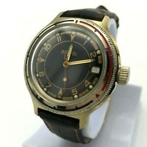 【送料無料】 腕時計 ソビエトヴォストークussr vostok komandirskie date wrist watch waterproof serviced leather 【送料無料】 腕時計 ソビエトヴォストークussr vostok komandirskie date wrist watch waterproof serviced leather