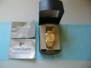【送料無料】 腕時計 パルサーゴールドトーンストレッチブレスレットwatch men pulsar 722 x036 gold tone stretch bracelet used