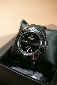 【送料無料】　腕時計　スイスミリ