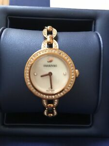 【送料無料】 腕時計 レディーススワロフスキーウォッチladies swarovski watch 【送料無料】 腕時計 レディーススワロフスキーウォッチladies swarovski watch