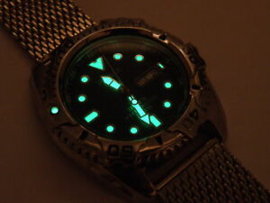 【送料無料】　腕時計　メンズパルサープロフェッショナルダイバーシャークメッシュウォッチメートルmens pulsar v7366a60 professional divers shark mesh watch 200m