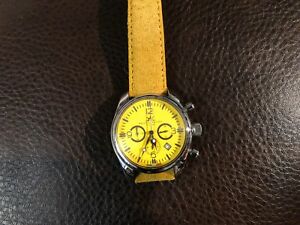 　腕時計　イタリアベロシルバークロノグラフイエロースエードストラップitalian bello amp; preciso 40 mm silver chronograph yellow suede strapunique desig
