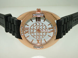 【送料無料】　腕時計　ジュネーブラインストーントーンケースブラックシリコンレディースクォーツ