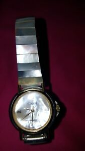 【送料無料】　腕時計　ウォッチローマシルバーゴールドカラーchavalier watch woman wrist roman numbers silver and gold color