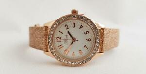 【送料無料】　腕時計　クロックゴールドエディションラインストーンベゼルローズゴールドケースストラップ