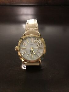 【送料無料】 腕時計 ウォッチ gold and tan watch leather 【送料無料】 腕時計 ウォッチ gold and tan watch leather