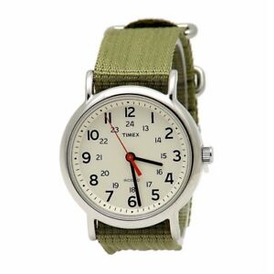 【送料無料】 腕時計 タイメックスt2n6519jアナログtimex t2n6519j weekender analog watch olive green