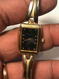 【送料無料】　腕時計　レディースゴールドトーンアナログウォッチnice ladies gold tone guess analog watch