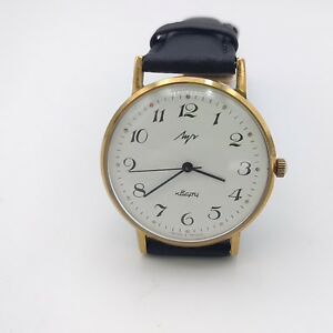 【送料無料】 腕時計 luchブドウussrクオーツソluch costume watch vintage slim rare ussr wristwatch quartz soviet wrist leather