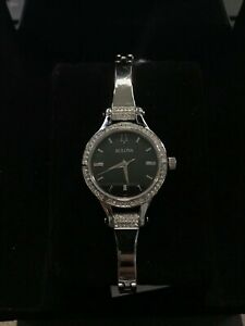 【送料無料】 腕時計 レディースベゼルbulova 96l259 ladies crystal studded bezel watch preowned