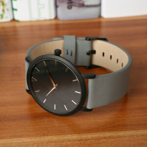 　腕時計　minimalisticステンレスminimalistic stainless steel wristwatch