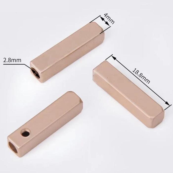 【ネコポス便対応】116【ねじ固定式】穴径 2.8mm カツラ エンドキャップ 合金製 エンドパーツ カツラカン 紐止め金具 四角柱型 275 Tactical Cordの端に取り付けるキャップ コードエンドパーツ ［ カン無し ］※1個の価格 ※ご注文時に色を指定してください。