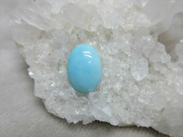 天然石ルース、カボション　スリーピングビューティーターコイズ