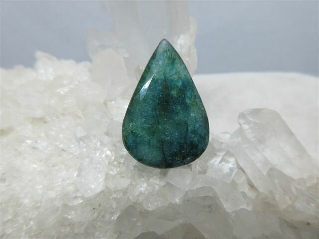 天然石　ナチュラルグリーン　エメラルド　ペアシェイプカット　Mサイズ