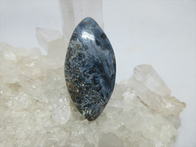 天然石ルース 　ピーターサイト　 マーキス クライツァル カボション