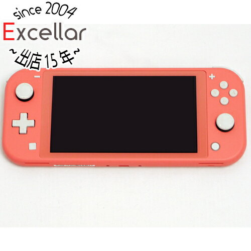 商品名【中古】任天堂 Nintendo Switch Lite(ニンテンドースイッチ ライト) HDH-S-PAZAA コーラル商品状態 動作確認済みの中古品です。 ※中古品ですので、傷、汚れ等ある場合がございます。 ご理解の上、ご検討お願いします。 商品説明 小さく、軽く、持ち運びやすい。携帯専用のNintendo Switch。 「Nintendo Switch Lite」は、「Nintendo Switch」の新しい仲間で、コントローラーを本体と一体化させることで、小さく、軽く、持ち運びやすくなった、携帯専用のゲーム機です。 携帯専用なので、テレビに画面を出力して遊ぶことはできませんが、Nintendo Switchの携帯モードでプレイできるすべての「Nintendo Switch(※)」ソフトがお楽しみいただけます。 ※「携帯モード」に対応したソフトでも、Joy-Conの機能(HD振動、モーションIRカメラ、Joy-Con内蔵のモーションセンサー)を利用するソフトは、Joy-Conをお持ちでない場合、遊びかたに制限のある場合がございます。商品名 Nintendo Switch Lite [コーラル] 型番 HDH-S-PAZAA 仕様 セット内容 ・Nintendo Switch Lite本体 ・Nintendo Switch ACアダプター ・セーフティーガイド ※ありません！ 付属品 ※画像のものがすべてです。ご確認後、ご検討お願いします。 その他 ※商品の画像はイメージです。その他たくさんの魅力ある商品を出品しております。ぜひ、見て行ってください。※返品についてはこちらをご覧ください。　