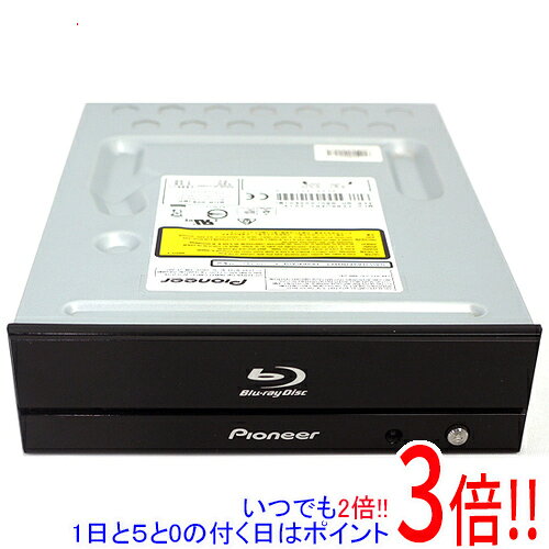 商品名【中古】PIONEER 内蔵型ブルーレイドライブ BDR-S09JBK商品状態動作確認済みの中古品です。※中古品のため、使用感や傷、汚れ等がある場合がございます。※本体に錆や汚れの多い商品となります。型番BDR-S09JBK [ピアノブラック]仕様[基本スペック]対応メディア BD-R/BD-RE/DVD-R/DVD-RW/DVD-R DL/DVD+R/DVD+RW/DVD+R DL/DVD-RAM/BD-R XL/BD-RE XL接続インターフェース SATAキャッシュ 4MB設置方式 内蔵その他の機能 3D対応[書き込み速度]BD-RE書き換え速度 2 倍速DVD-R書き込み速度 16 倍速DVD-RW書き換え速度 6 倍速DVD+R書き込み速度 16 倍速DVD+RW書き換え速度 8 倍速DVD-RAM書き換え速度 5 倍速CD-R書き込み速度 40 倍速CD-RW書き込み速度 24 倍速[サイズ・重量]幅x高さx奥行 148x42.3x181 mm重さ 740 g付属品※付属品なし。本体のみとなります。ご確認後、ご検討お願い致します。その他※掲載画像は代表画像です。実際の商品と細部が異なる場合がございますので、商品状態につきましては表記の内容をご確認ください。※返品についてはこちらをご覧ください。　