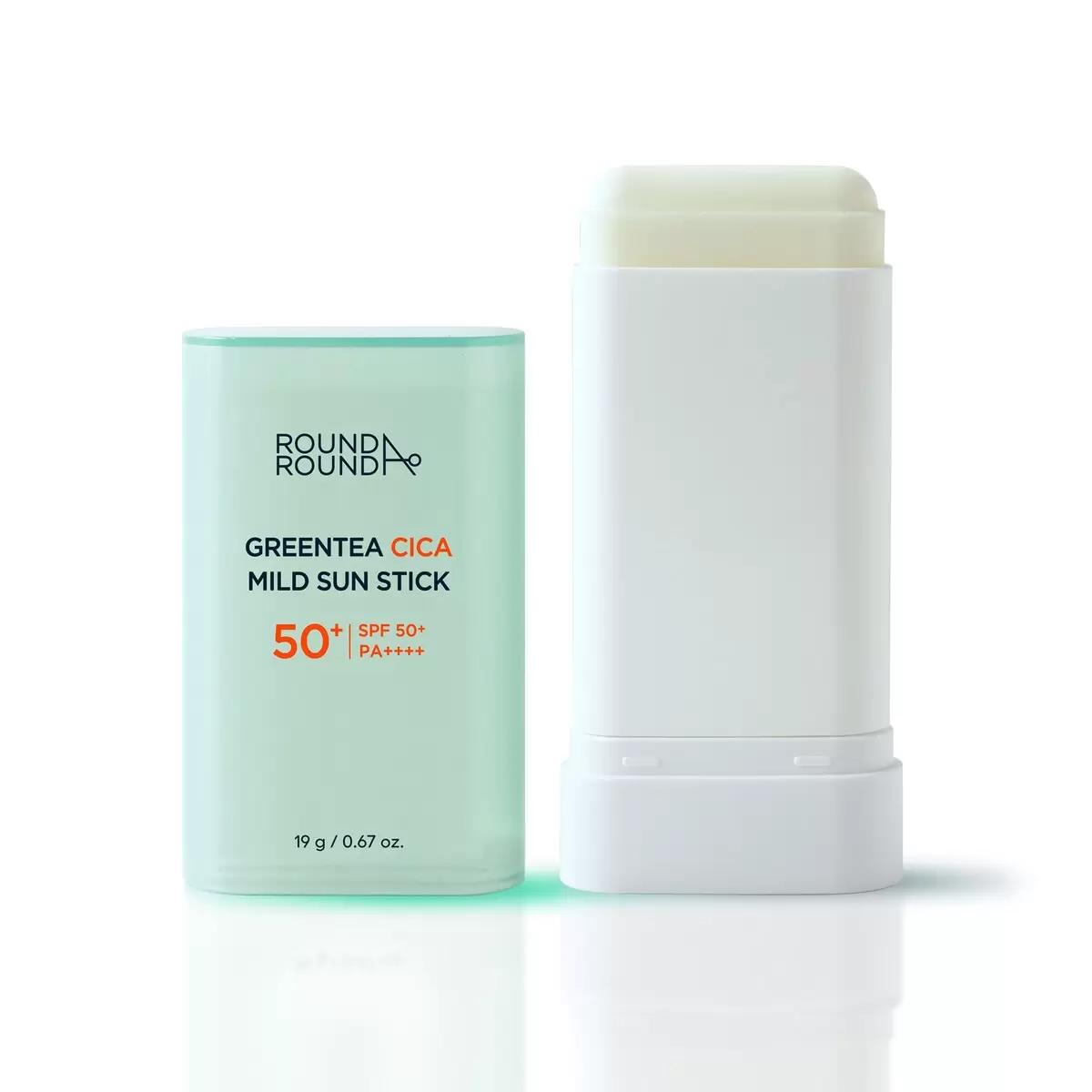 イクの上からも手を汚さず、塗りやすい簡単スティック形状 美容液UVスティックバーム 「SPF50+・PA++++」の日やけ止めは、国内最高レベルのプロテクト効果 オールシーズン・顔・からだ用 保湿・肌あれ防止に。 365日 こまめに紫外線ブロックケア サラッとした感触。ベタつかない 透明なので、白浮きしない。 塗り直しに便利なスティック 手を汚さず衛生的にぬれる。 携帯に便利なサイズ 茶葉エキス、ダブルCICA、ナイアシンアミド高配合で、保湿や肌あれ防止にご使用いただけます。 茶葉エキス、ラベンダーオイル、ベルガモット果実オイル 配合で、水分補給と冷感効果があります。 アデノシン 配合で、ツヤのある肌に整えます。 【不使用成分】×シリコン ×合成香料 ×合成着色料 ×石油系界面活性剤 ×鉱物油 ×紫外線吸収剤 ×動物性原料 クリーンビューティー選定