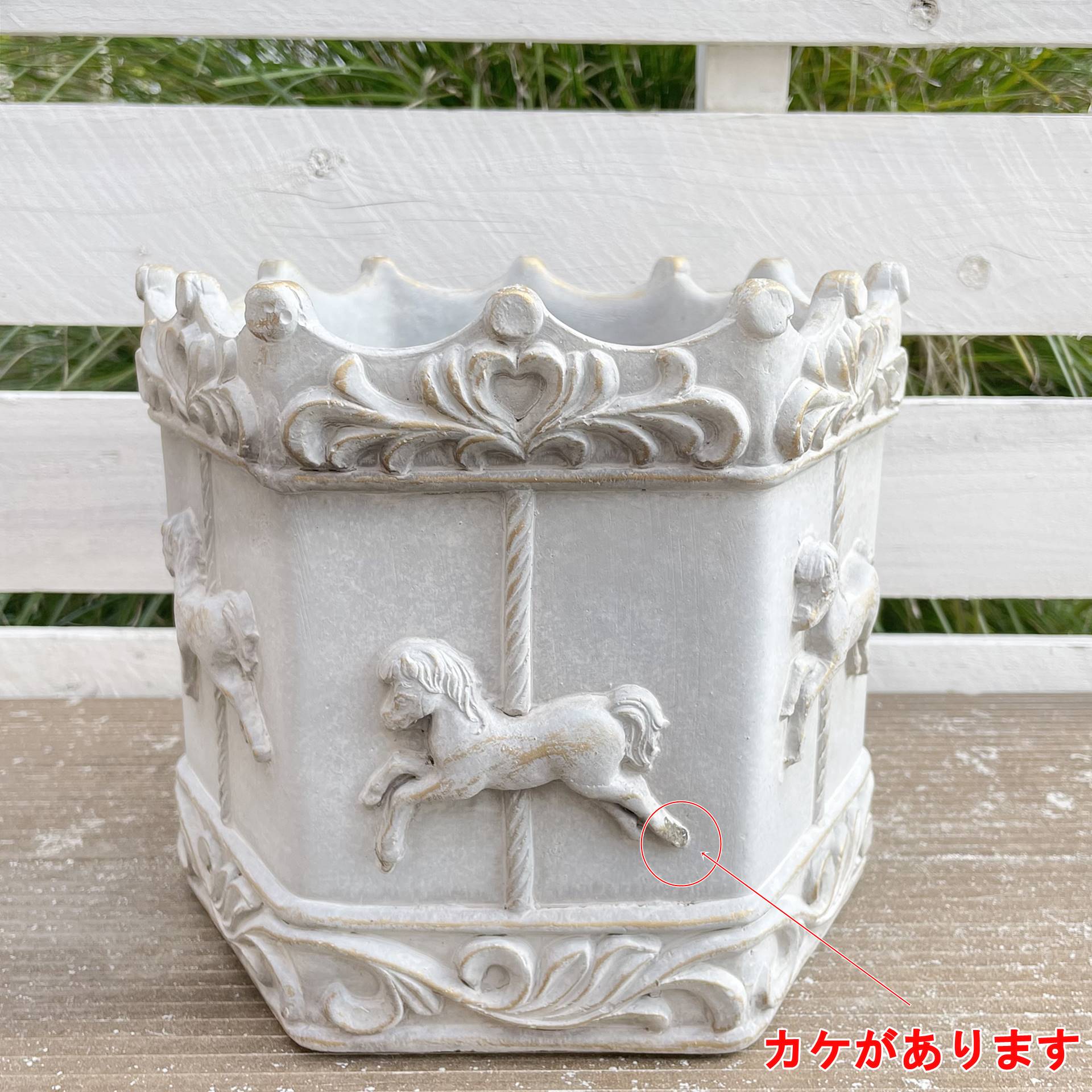 【B級品 側面にカケがあります】【デルキ】カルーゼル ヘキサゴン L-LB (mj04lb-b)【 植木鉢 鉢 ガーデン雑貨 ガーデニング セメントポット セメント 穴あり アンテーク シャビーシック フレンチシック】【インボイス対応】のサムネイル