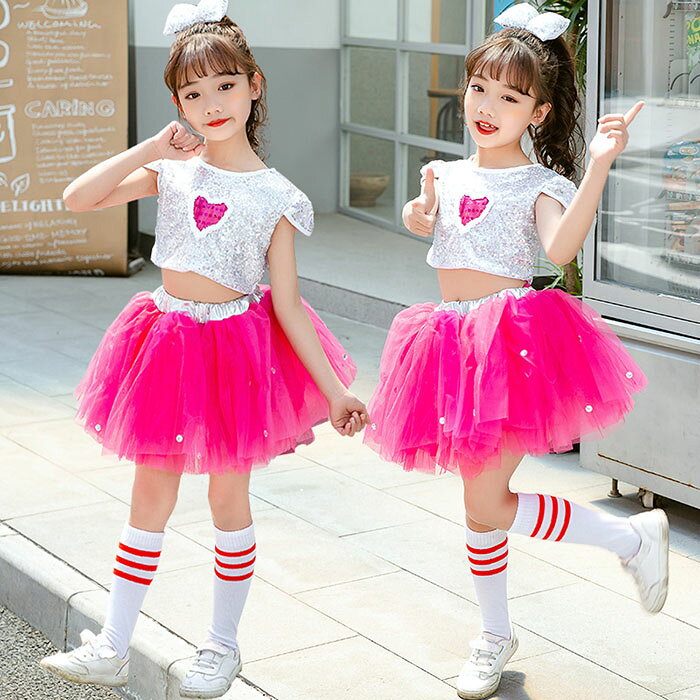 商品ダンス衣装トップス+スカート+髪飾り+靴下素材ポリエステルサイズ110cm 120cm 130cm 140cm 150cmご了承いただきたいこと:・採寸サイズなので若干の誤差がある場合がございます。・お使いのモニターの設定状況により、実際のカラーの色味と異なる場合ございます。・機械による生産過程において、どうしても生地を織る際の糸の継ぎ目や多少のほつれ等が生じている場合がございます。・万が一、欠品の場合、メールにてご連絡いたします。以上を、ご了承の上お買い求め下さいませ。キッズ ダンス 衣装 スパンコール ト キッズ ベビー マタニティ 早い者勝ち 110cm 120cm 130cm 140cm 150cm