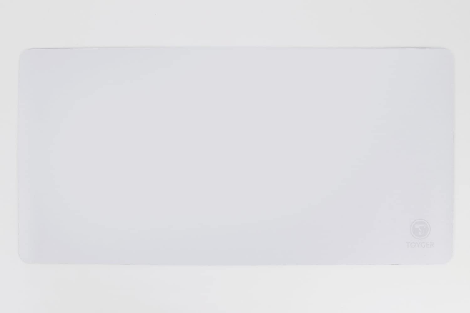 TOYGER プレーンプレイマット (Plain Playmat) シンプルで無地の使いやすいプレイマット (ホワイト)