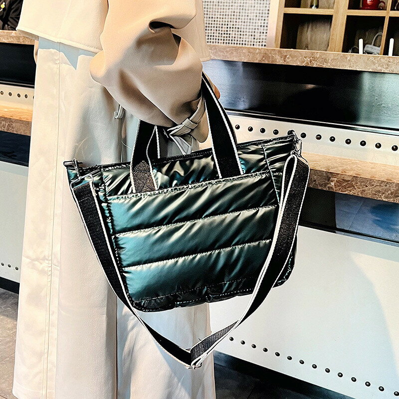 2WAY 斜め掛け 軽量 メタリックカラー キルティング ナイロンハンドバッグ 2way レディース 大きめ おしゃれ 軽い 軽量 ショルダーバッグ トートバッグ 斜めがけ 通勤 通学 3タイプ メタリックカラー キルティング ナイロン ハンド バッグ バック 大容量(4)
