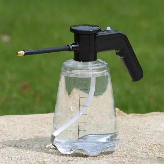霧吹き電動 ガーデン噴霧器USB充電式 噴霧器 スプレー 蓄圧しなく 電動じょうろ 大容量 2L 自動植物散水装置 スプレー容器 フロー調整可能