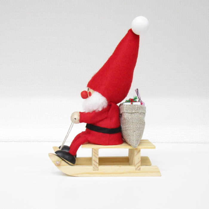 ノルディカニッセ 北欧雑貨 人形 クリスマス雑貨 『そりに乗ったサンタ』 赤 クリスマス 妖精 人形 小人 飾り 北欧 置物 木製 北欧インテリア クリスマスグッズ ハンドメイド かわいい オブジェ ノルディカ ニッセ プレゼント [3]