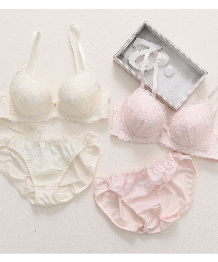 下着 ブラセット チュール 刺繍 花柄 パステルカラー ソフトワイヤー 淡い レディース Honeys ハニーズ チュール刺繍ブラセット