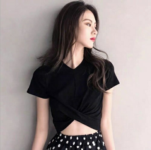 Rakuten - お洒落 人気 韓国系 レディース トップス 無地 ホワイト ブラック Tシャツ 3サイズから選べます！ 2カラー（ブラック・ホワイト）