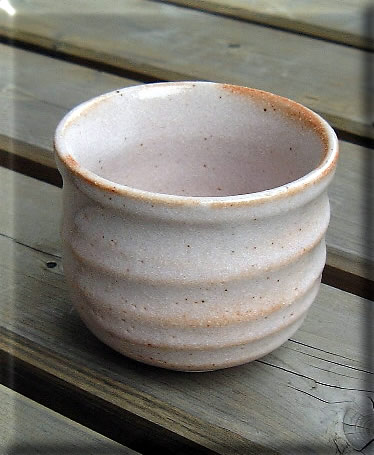 楽天市場】志野焼 湯呑み(コーヒー・お茶用品|キッチン用品 楽天市場】志野焼 湯呑み(コーヒー・お茶用品|キッチン用品