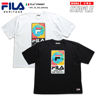 STAPLE × FILA heritage Tシャツ 半袖 メンズ レディース 春夏用 白/黒 大きいサイズ ビッグシルエット フィラ ヘリテージ ステイプル かっこいい おしゃれ コラボ 限定品 Wネーム スポーツ b系 ヒップホップ ストリート系 ファッション ハイ ブランド 服 FM9887【セール】