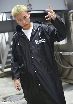 ゼファレン Zephyren レインコート 長袖 レインポンチョ レインウェア 雨合羽 カッパ 雨具 メンズ レディース 黒 男女兼用 b系 ヒップホップ ストリート系 ファッション ブランド 服 かっこいい おしゃれ 大人気 ロング丈 ブランドロゴ ロック バンド系 パンク Z16AJ09