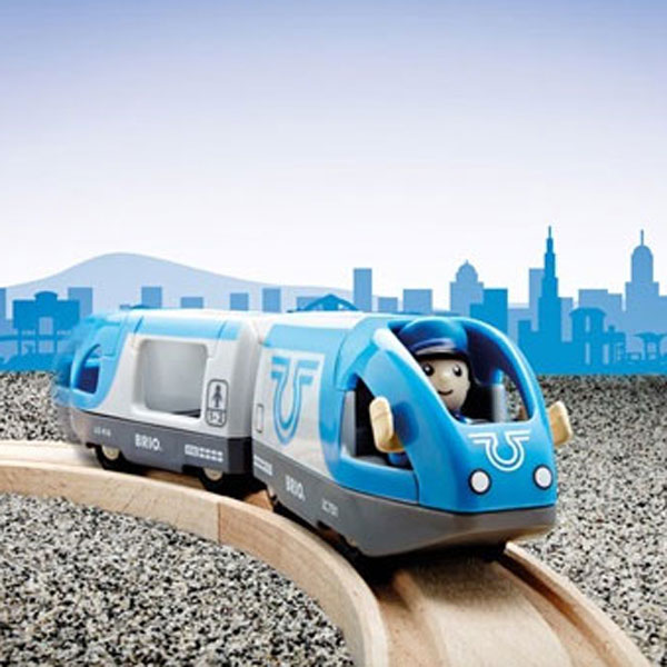 【ラッピング対応】ボタンで前進・後進！ BRIO（ブリオ）バッテリーパワートラベルトレイン 電車 列車 バッテリーパワートラベルトレイン ブリオ 【BRIO】【BRIO ブリオ 出産祝い おもちゃ プレゼント プチギフト 子供 にも！】のサムネイル