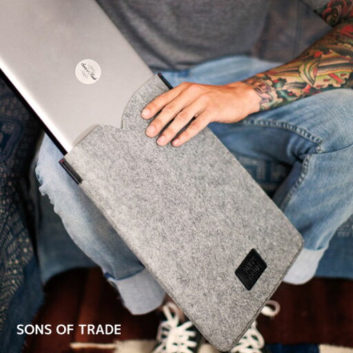 ノートブックの保護に Sons of Trade ”レキシカンラップトップスリーブ” 【パソコンケース】【パソコンカバー】【メンズ】【男性用】【バレンタイン】【プレゼント サプライズ 贈り物 プチギフト ギフト オシャレ おしゃれ】 hono プレゼント ノートブックの保護に Sons of Trade ”レキシカンラップトップスリーブ” 【パソコンケース】【パソコンカバー】【メンズ】【男性用】【バレンタイン】【プレゼント サプライズ 贈り物 プチギフト ギフト オシャレ おしゃれ】 hono プレゼント