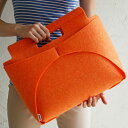 パンチカーペットの素材感が活きるA4サイズバッグ!MOCO BAG