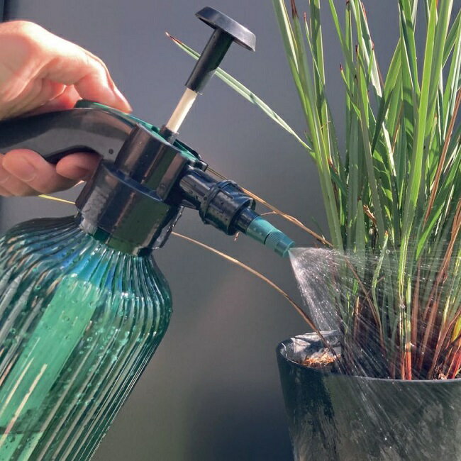 加圧ポンプ式の噴霧器！”TRONCO（トロンコ）”Regar Pump Spray【手動 ノズル 水やり 大容量 水遣り グリーン 植物 スプレー 霧吹き】