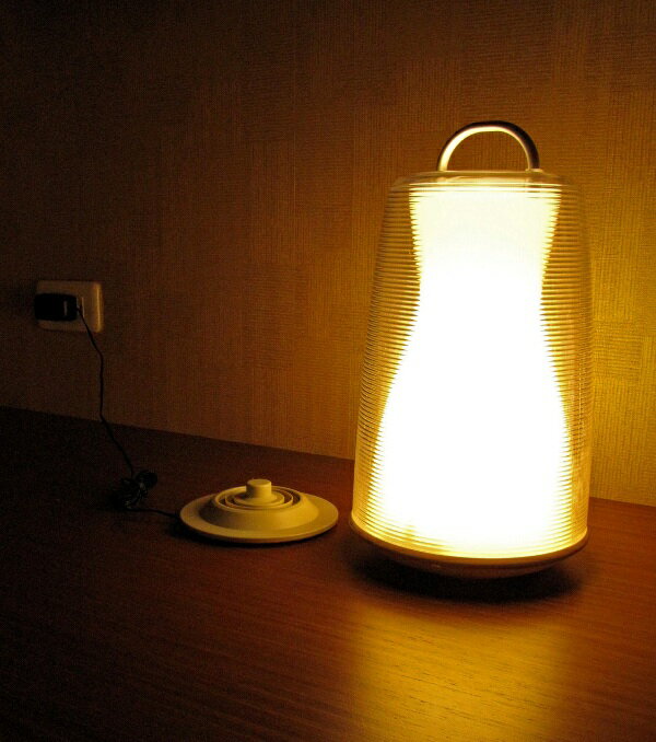 持ち運び自在の充電式照明!Lidea ポータブルLEDランプ【コードレス 防滴 アウトドア 防災 停電】通販格安セール情報 楽天 通販