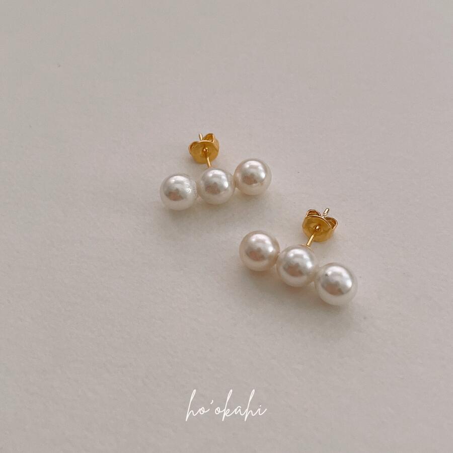 【3連 パール ピアス / イヤリング】トリプルパール ピアス イヤリング 金属アレルギー パール 真珠 樹脂 チタン レディース アクセサリー ジュエリー ノンホールピアス 両耳用 シンプル プレゼント ギフト トレンド おしゃれ かわいい 華奢
