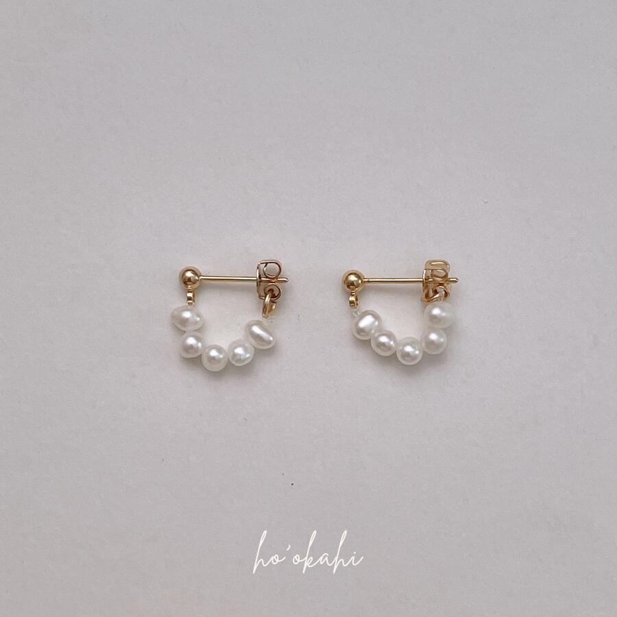 【ミニ 淡水パール ピアス / イヤリング】フープピアス パール レディース 華奢 シンプル パーティー 結婚式 高級 女性 小粒　 小粒パール 大人 上品 オフィス カジュアル 華やか ゴールド アレルギー対応 ノンホールピアス 両耳用 シンプル プレゼント ギフト おしゃれ