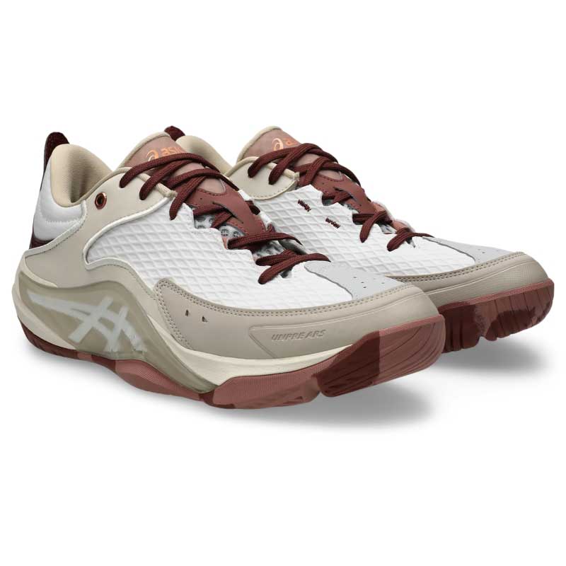 アシックス アンプレアルスロー3 asics UNPREARSLOW3 1063A113-250 ユニセックス バッシュ バスケットボールシューズ 26fwtbf スタビリティー アンプレロー UNPRE ARS LOW 3 アンプレアルス ロー 3 バスケットボールシューズ 激しいサイドステップと素早い切り返しを持ち味にするプレーヤーのためのスタビリティモデル TPU素材のサイドウォールとアッパー内部のサイドパネルが横方向の激しい動きをサポート。さらにアウターソールのX字型の屈曲溝がさまざまな方向への蹴り出しをスムーズに。 カラー：250：OATMEAL/WHITE Made in Vietnam サイズ：24-32 幅/ラスト：STANDARD アッパー素材：合成樹脂・合成繊維・人工皮革（合成皮革） アウター素材：ゴム底