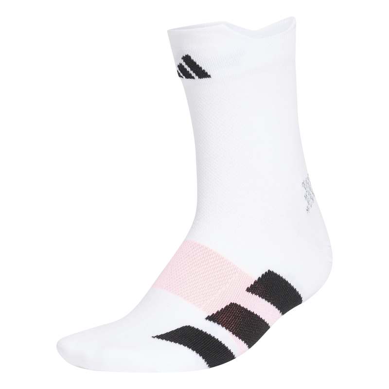商品名: ランニング ADIZERO クウォーターソックス 品番: IR571 カラー: KG7591 カラー名称: white/black アスリートや意欲的なランナー向けにデザインされたランニング アディゼロ クォーター ソックス。すっきりとしたデザインと機能的な特徴を備えたこのアディダスソックスは、ランニングギアに欠かせないアイテム。 ソックスにはクライマクールテクノロジーが組み込まれている。クライマクールが汗を吸収発散し、快適さをキープ。高い伸縮性によりぴったりと安定したフィット感を実現しているが、プルアップタブがあるので履きやすい。 動きやすさを考慮し、厚みを抑えたフレックスゾーンのチャネル。背部に配したグリップ力を発揮する糸がシューズに密着し、集中してランニングできる。シリコングリップを搭載し、サポート力と快適さにも優れている。 シグネチャーのアディゼロのサインがアクセントになっている。アディダス最高峰の素材とテクノロジーを組み合わせたこのソックスは、ランニングを存分に楽しむためのマストアイテム。 【性別】ユニセックス ポリエステル50%、ナイロン48%、ポリウレタン2% アディダス アディダスランニング アディゼロソックス マラソン ランニング ジョギング トレーニング 靴下 通気性 速乾