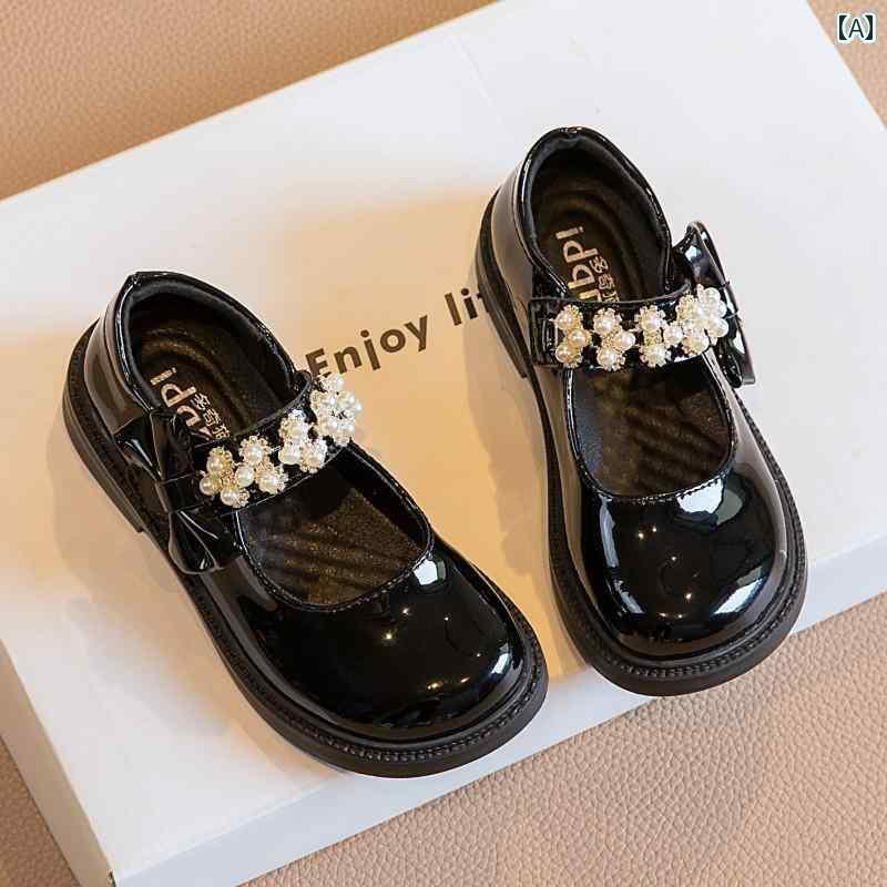 子供 靴 かわいい 女の子 革靴 黒 2025 春秋 小さい シングル シューズ 英国 パフォーマンス 革 ソフト ソール 子供 プリンセス