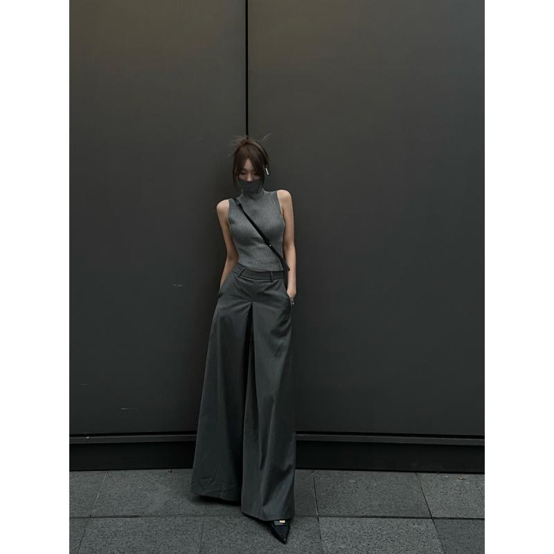 レディース パンツ オシャレ 欧米風の ゆったり ハイウエストの ドレープ ワイド レッグ スカート パンツの なで 細身の 細長い 床まで 届く フレア グレーの スーツ パンツ