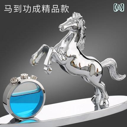 車 置物 おしゃれ 車内 装飾品 男性用 車 高級 誇張 馬 美しい 内装 女性用 個性 創造的 一 鹿 平和