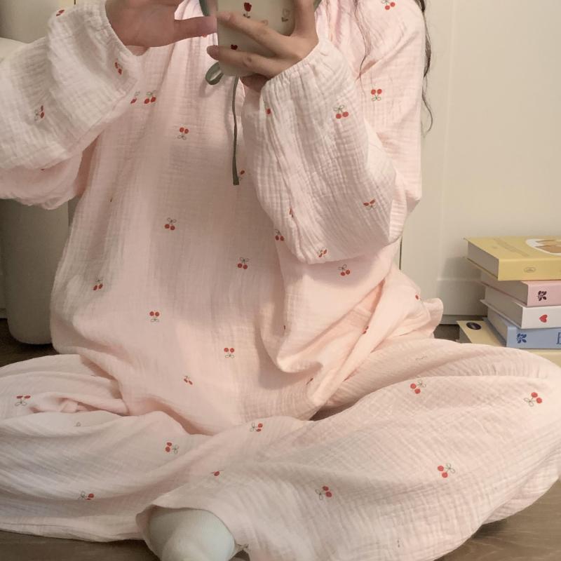ルームウェア レディース パジャマ 春秋 レディース 長袖 コットン ヤーン パジャマ スーツ 2025 チェリー 綿の ホーム 服は 秋に 外で 着用 できます