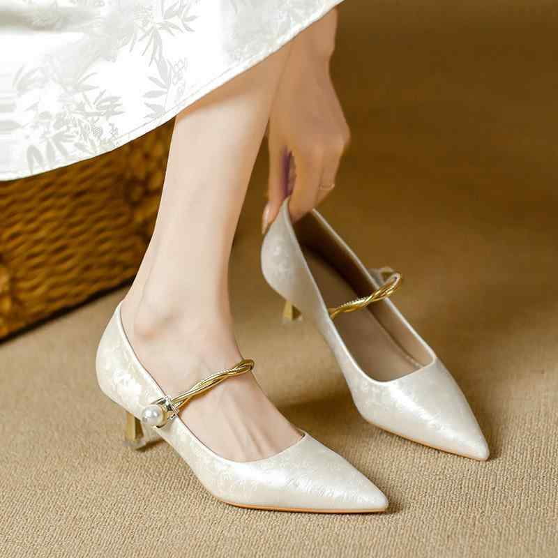 レディース ハイヒール ポインテッドトゥ 細ヒール メアリージェーンシューズ レトロ チャイナドレス コーディネート 秋 パンプス 女性用 単鞋 復古風 尖頭 スカート合わせ