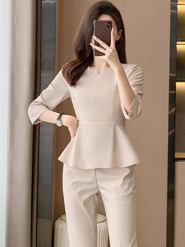 スーツ レディース セットアップ パンツスーツ ジャケット ベスト 3点セット 杏色 アイボリー 仕事着 オフィス 通勤服 フォーマル ユニフォーム 制服 美容部員 接客業 事務服 営業職 仕事用 営業 会社員 シンプル 無地 高級感 上品 おしゃれ お