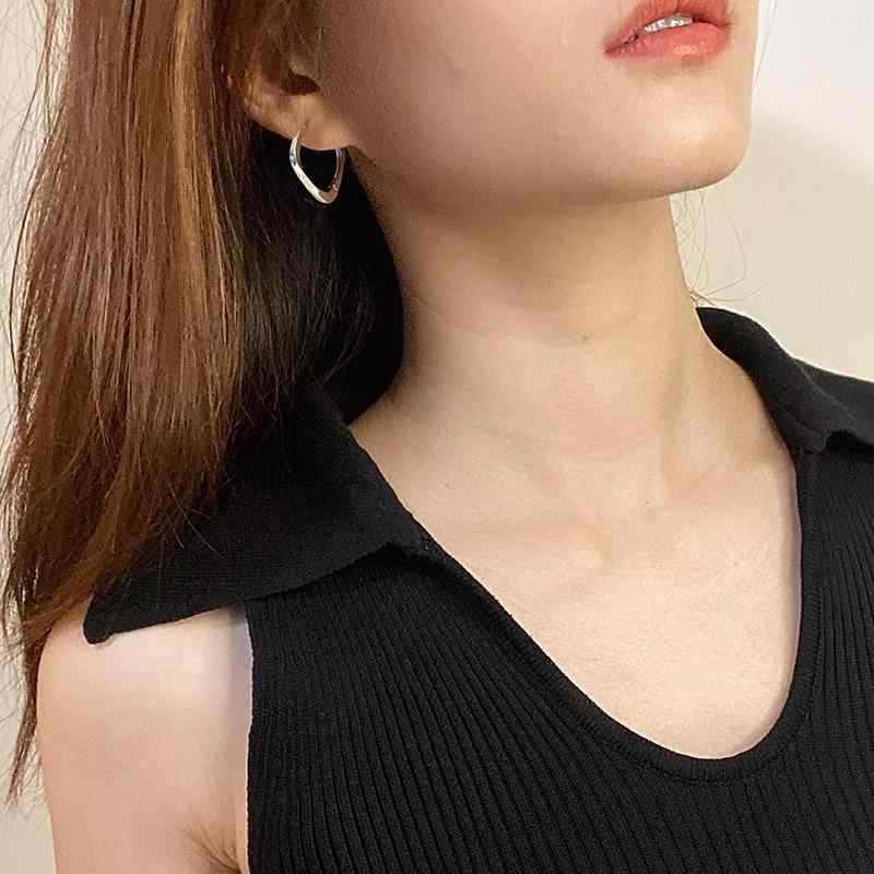 珊瑚 - レディース イヤリング ヴィンテージ シンプル デザイン 菱形 イヤーカフ クール 高級感 シルバー ユニーク 気質 汎用 日常使い 洗練 アクセサリー