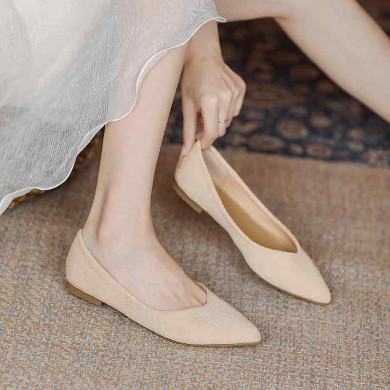 パンプス レディース 痛くない 歩きやすい ぺたんこ フラットシューズ 走れる 柔らかい 疲れない 普段使い オフィス用 通勤用 営業職 仕事用 立ち仕事 尖頭 ポインテッドトゥ 浅口 ローヒール スエード調 ヌバック調 上品 高級感 きれいめ 美脚 効 hope0703-11362968 ホープ パッケージ画像